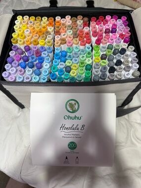 Ohuhu Honolulu B 200-Piece Alcohol Markers Set - Multi Color